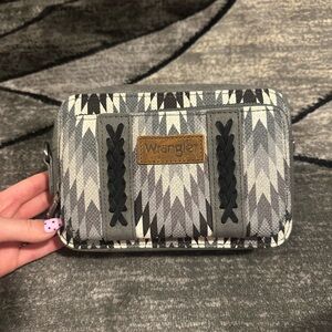 WRANGLER CROSSBODY/WALLET BAG